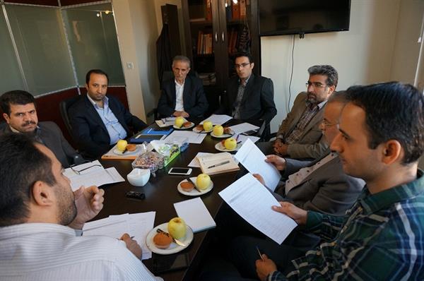 بازدید از مرکز رشد و شرکت های فعال در پارک علم و فناوری استان همدان توسط اداره کل ارتباطات و فناوری اطلاعات استان همدان