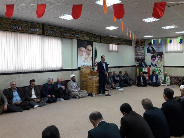 دیدار مدیران بخش ارتباطات و فناوری اطلاعات استان با امام جمعه شهر همدان