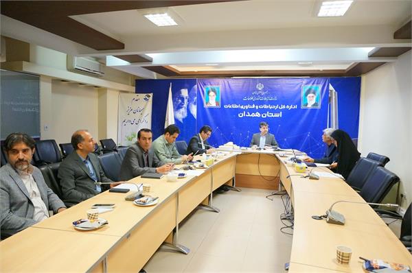 موافقت با صدور 4 پروانه و رسیدگی به32 مورد تخلف دفاتر پیشخوان دولت شهری و ICT روستایی در استان همدان