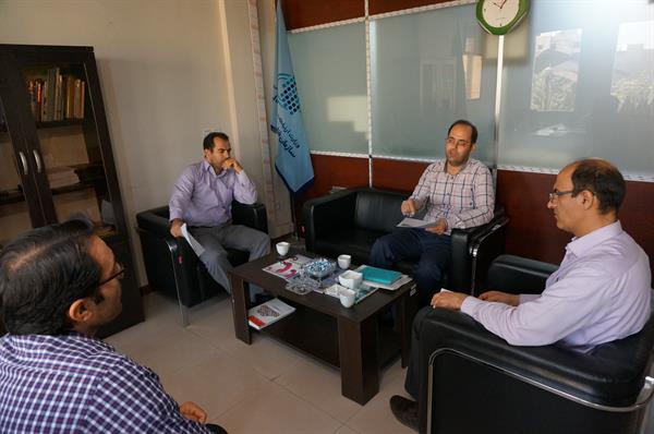 بررسی وضعیت ارتباطات سیار در روستاهای استان همدان