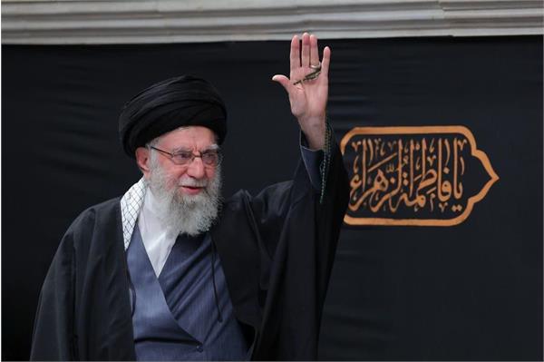 رهبر مجاهد جمهوری اسلامی ایران به شهادت ر سید