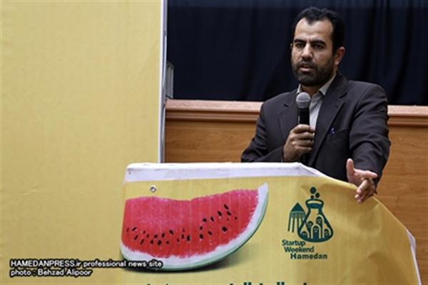 اولین رویداد استارت آپ ویکند همدان با همکاری اداره کل ارتباطات و فناوری اطلاعات استان برگزار شد.