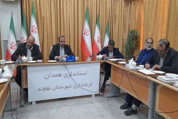 بررسی زیرساخت های ارتباطی شهرستان نهاوند استان همدان با حضور مشاور وزیر ارتباطات